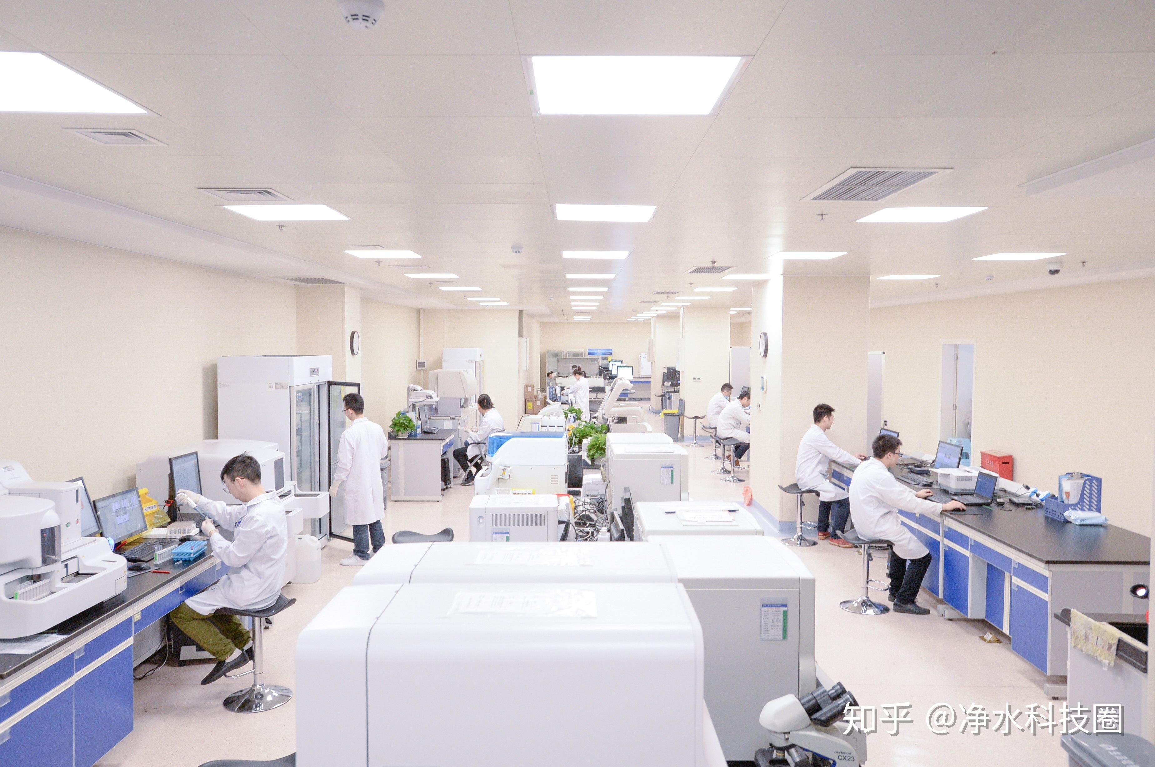 醫(yī)院檢驗(yàn)科用純水過(guò)濾設(shè)備，制水設(shè)備